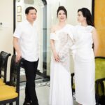 Sam Instagram - Cảm ơn các anh chị em bạn bè hôm qua đã ghé ủng hộ 2 mẹ bỉm với dự án mới ❤️ Em rất biết ơn và hạnh phúc ạ 🫶🫶 Từ nay cả nhà muốn có nụ cười đẹp toả sáng hãy đến với Nha khoa Pasteur của e nhe 🤗🤗