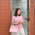 Sam Instagram - Bình thường thì đanh đá Nhưng được thơm má thì lại ngoan 🥰