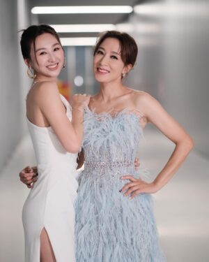 Samantha Ko Instagram - 合照來了☺️☺️

#sammko