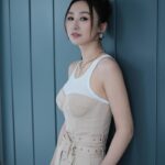 Samantha Ko Instagram - 🤍 #sammko Stylist @wwchezw @hm @rokhofficial #RokhHM Makeup @littlewhite_makeup
