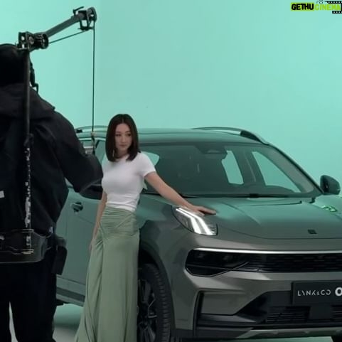 Samantha Ko Instagram - 開車去露營也是一個不錯的選擇🏝️ #sammko #makingof