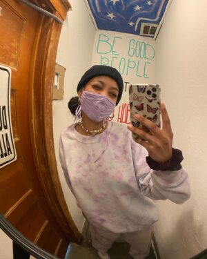 Samantha Logan Instagram - what the wall says