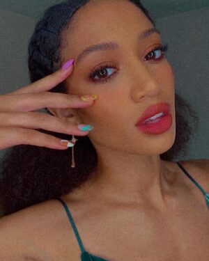 Samantha Logan Instagram - Quarantine Glam 💋