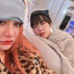 Samantha Melanie Coates Instagram - Maleaw Macao Here we come!!🎯 ปล.ตาบุ๋นหลับอดมาถ่ายรูปด้วยกันโลยยย #WonderfulDayinMacau #THCONCERT #thheadline