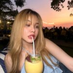 Samantha Melanie Coates Instagram - 🍹