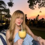 Samantha Melanie Coates Instagram - 🍹