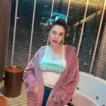Samantha Melanie Coates Instagram - If you are cooler than me, would that make me hotter than you?🥵😂 ไม่ได้มุสาวาปึ้ง! คำสัญปึ้ง!!💋 #ไหนว่าโสดSAMMY #ไหนว่าโสดLiar #SammySamantha