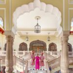 Samantha Vallejo-Nágera Instagram - Jaipur día 2: 1-Casa tajberna 2-We💚tuctuc 3-Siempre con @ceciliabayonasfoto 4-Las mujeres del color 5-Sonido de Jaipur 6-Saliendo del banco 7-Selfie con el peluquero 8-Palak paneer 9-Telares en la calle 10-100% local