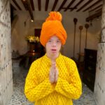 Samantha Vallejo-Nágera Instagram – Jaipur-Pedraza para encontrarme con el Marajá de La Taberna
@casataberna 
#Rosconforpresident