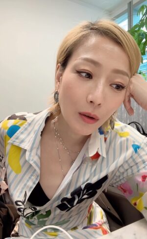 Sammi Cheng Instagram - ♥️♥️♥️♥️
要考量的，很多。
