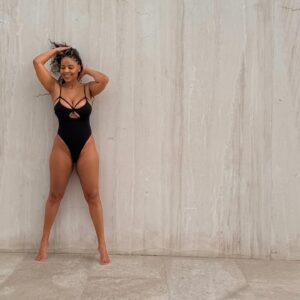 Sanaa Lathan Instagram - 🖤 @nobuloscabos 📸 by my bestie @iammichelletrotter #nobuloscabos #noburesidences