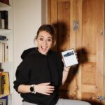 Sandra Barneda Instagram - El deporte es mi plan de autocuidado: un tiempo para mí en conexión con mi cuerpo y en el que dedico toda mi energía a algo que disfruto muchísimo. La vida nos come y a veces es difícil tener momentos de bienestar para nosotros. ¿Os pasa también? Mis cómplices para ello son mi #GalaxyWatch6 de @samsungespana para controlar y medir el entrenamiento con su función Samsung Health, y mi móvil #GalaxyZFold5 para seguir todos mis progresos. #publi