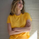 Sandra Barneda Instagram - Todo al amarillo 💛🌻🍋🌞🍯✨ 📸 @javierppla