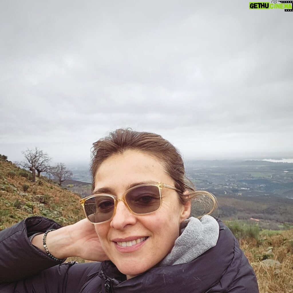 Sandra Barneda Instagram - Des -CONEXIÓN 💫 . . . #viviresgozar #naturaleza #campo #rutas