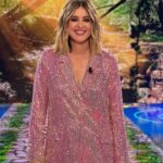 Sandra Barneda Instagram - ¡Esta noche tenemos boda en @supervivientestv! 🤵🏻👰🏻‍♀️ Os espero a las 22:00h en @telecincoes