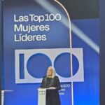 Sandra Barneda Instagram - Formar parte de #lastop100mujereslideres un año más me hace muy feliz al tiempo que, curiosamente, me conecta inconscientemente con el Síndrome de la impostor @cruzslara , en su maravilloso discurso de cierre de la gala, nos definió como alquimistas y nos alentó a no caer en ese síndrome sino hacer de nuestra nuestra valía nuestra zona de confort. Agradezco a todo el jurado y a la gente que un año más ( el segundo) me ha incluido en este lista, en este.maravilloso grupo de mujeres tan distintas y tan valiosas para seguir contrayendo los valores óptimos para una sociedad igualitaria y de progreso. Encontrarme con.amigas como mi @paz_torralba " que sigamos compartiendo éxitos y momentos de vida", con referentes, con consejeras en esta mágica noche me hace sentirme muy agradecida por tener la oportunidad de compartir velada. ¡sigamos creciendo! ❤️❤️❤️❤️ Otro consejo de cruz... alegrarse siempre los éxitos ajenos... cuánta sororidad y ganas de seguir uniendo.
