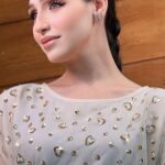 Sandy Jamal Instagram - ملكيت كابشن اكتبه حطو الكابشن المناسب انتو🥺 Makeup and hairstyle @elian.beauty.center @elian.beauty.salon