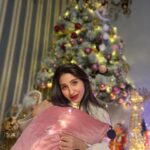 Sandy Jamal Instagram - كل عام واخوانا المسيح باالف خير عيد مجيد سعيد Photographer: @hory_2_
