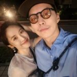 Sandy Wu Instagram - #sandywuofficial Date night situation ✨ 更好的時光，更好的我們， 一點都不容易，淚光閃閃，竟然也很動人， 和你擁有深刻而成熟的對話是最幸福的事。 今天要聽：I Feel You by 洪大光