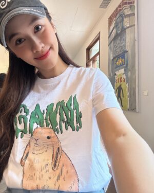 Sandy Wu Thumbnail - 15.4K Likes - Most Liked Instagram Photos