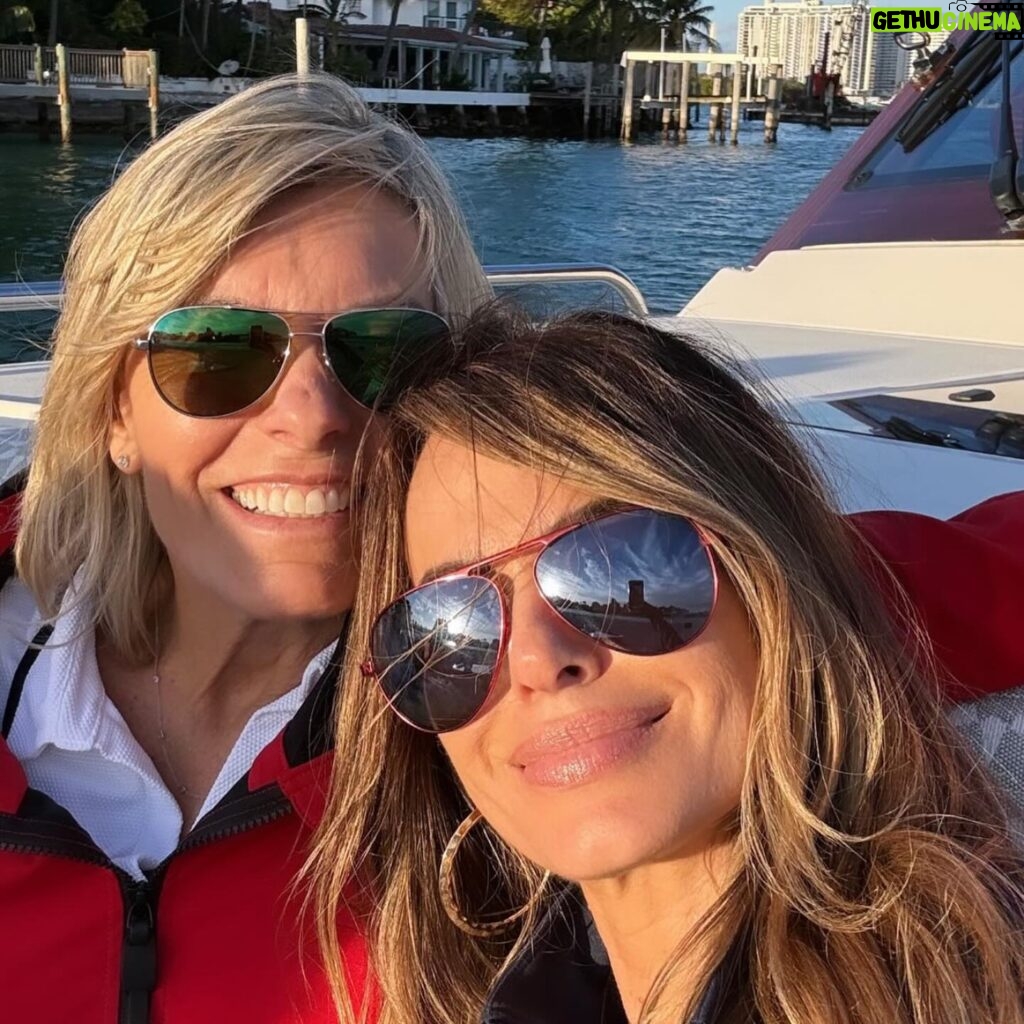 Sandy Yawn Instagram - Having a great time at the Miami Boat Show! #miamiboatshow2024
