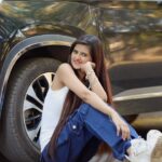 Saniya Shaikh Instagram - Aapke pyar main….🤍🙈 . Edit by : @sumit_pixels_videography . . . . . . . . . . . . #sanufam #sanulove #smile #love #foryou #reelkarofeelkaro #reelitfeelit #old #dream #cute #smile #shoot #outfit #photoshoot #video