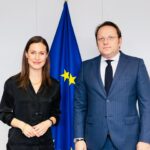 Sanna Marin Instagram - Full days of meetings and insightful discussions in Brussels 🇪🇺 Prime Minister of Belgium 🇧🇪 @alexanderdecroo, President of the @eucouncil @CharlesMichel, Vice President of the @europeancommission Věra Jourová, European Commissioner for International Partnerships @juttaurpilainen, Commissioner for Neighbourhood and Enlargement Olivér Várhelyi, Commissioner for Health and Food Safety @skyriakides as well as Commissioner for Financial Services, Financial Stability and Capital Markets Union @mcguinnesseu as well as many other great professionals. 🇪🇺 Also thank you @institutegc Brussels for organizing a full house discussion on the European future of #Ukraine and #Moldova with Deputy Prime Minister for European and Euro-Atlantic Integration of Ukraine Olha Stefanishyna @olhastefanishyna, Deputy Prime Minister for European Integration Cristina Gherasimov, and EU Commissioner for Jobs and Social Rights, @pes_eu Common Candidate Nicolas Schmit. The question of enlargement is now being discussed under very unique geopolitical circumstances - different than ever before. Ukrainian & Moldovian proggress on the path of EU integration is fundamentally linked to the broader question European values and security. This is why it’s crucial for Europe to articulate a clear positioning: aggressive actions will only lead to the citizens of Ukraine and Moldova choosing the European way: collective commitment to peace, stability, international norms, and the sovereignty of nations to determine their paths. 🇪🇺🇺🇦🇲🇩