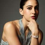 Sara Ali Khan Instagram - Lost in thought- lost in translation 💭🧠