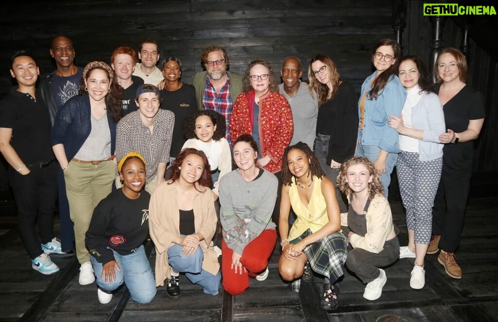 Sara Bareilles Instagram - So thrilled to have @sarabareilles join us at our dock at #NotebookMusical 🛶🌦️ Photo by Bruce Glikas @bruglikas @broadwaybruce_