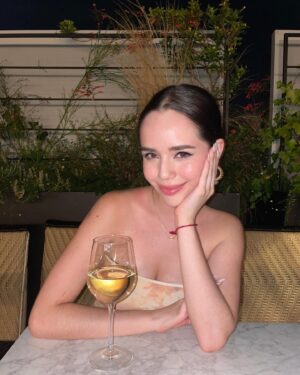 Saraí Meza Instagram - @mamashelterroma 
de noche >>>> 😍
este hotel es hermoso si quieren sentir vibes italianas desde el desyauno hasta la hora de los drinks en el rooftop. 
10/10