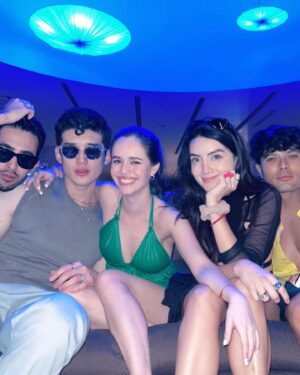 Saraí Meza Instagram - dumpsito de los últimos días bonitos ❤️ 📍 @azulbeachresortcancun