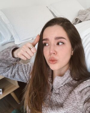 Saraí Meza Instagram - Recents.

🐞 amo cdmx
🐞 al parecer tengo gorra nueva favorita 
🐞 emmm, esta foto está abierta a la interpretación 
🐞 isn’t she cuuuute? (obvio limpié muy bien después porque fuchi)
🐞 una lloradita (con su respectiva foto) y a seguir
🐞 no es fácil pero esta frase ayuda :)
