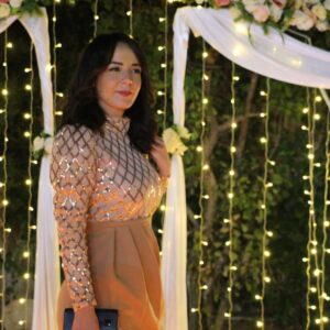 Sara Derzawy Instagram - ميني فوتوسيشن من فرح توب 🤗
شكرا يا ميدو على الصور الحلوة دي  @lvleedo 
#سارة_درزاوي #مسرح_مصر #ونسني