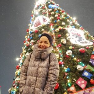 Sara Derzawy Instagram - Merry Christmas 🎄☃️
#tb #russia #moscow  #redsquare #snow #frozen ❄️❄️ #masr7_masr #masrah_masr #sara_derzawy 
#مسرح_مصر  #سارة_درزاوي
أنا في مصر دلوقت والله يا جماعة 😅