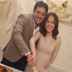 Sara Derzawy Instagram - سنة في حبك .. سنة في قربك ..ولا أجمل ولا أغلى ولا أحلى 🥰❤️❤️💍
كل سنة وانت معايا يا أحلى و أهم قرار في حياتي 😘❤️😘
