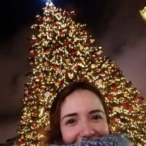 Sara Derzawy Instagram - Merry Christmas 🎄☃️
#tb #russia #moscow  #redsquare #snow #frozen ❄️❄️ #masr7_masr #masrah_masr #sara_derzawy 
#مسرح_مصر  #سارة_درزاوي
أنا في مصر دلوقت والله يا جماعة 😅