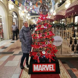 Sara Derzawy Instagram - Merry Christmas 🎄☃️
#tb #russia #moscow  #redsquare #snow #frozen ❄️❄️ #masr7_masr #masrah_masr #sara_derzawy 
#مسرح_مصر  #سارة_درزاوي
أنا في مصر دلوقت والله يا جماعة 😅