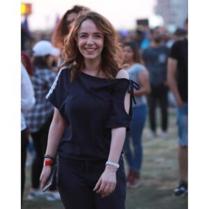 Sara Derzawy Instagram - يوم كنت فيه فرحانة 🥰💃
#ريد_بول_في_الشارع 2018
#سارة_درزاوي