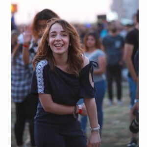 Sara Derzawy Instagram - يوم كنت فيه فرحانة 🥰💃
#ريد_بول_في_الشارع 2018
#سارة_درزاوي