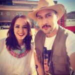 Sara Derzawy Instagram - #Repost @eltayeb.official ・・・ أخو 🤠و ساره عروسة النيل 👰 #ونسني @sara.derzawyy @wanesniofficial @mbcmasrtv @shahid.vod اعتذر عن بشاعة المنظر 😅... بس اتبسطت اوي بوجود علي في الحلقة لأنه فعلا غير فيها كتير للأحسن و أضافلها كتير اوي ⁦❤️⁩🌹 شكرا يا طيب ⁦☺️⁩ #علي_الطيب #سارة_درزاوي #ونسني