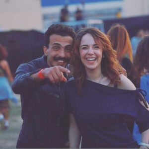 Sara Derzawy Instagram - انا هفضل أتأخر عليك كده كل سنة لحد ما احتفل بيك في عيد ميلادى 😅 .. كل سنة وانت طيب يا أووش .. ربنا يكتبلك راحة البال و الخير الكتير يا رب 🥰
#بيشوي_طاهر  #سارة_درزاوي  #مسرح_مصر
