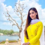 Sara Khan Instagram - In nature nothing is perfect and everything is perfect 🤩 @mrunaljainofficial thank u for this click 🥰 #ssarakhan #ajmer #songshoot #bliss #blessed