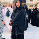 Sara Khan Instagram – I used to question why people visit religious sites just to take photos and show off, but when I visited Al-Haram, my family and friends were inspired by me and started planning their trips too. That’s when I realized the value of inspiring others. Now, I can include Umrah in my travel plans with friends, as they have become more open to the idea.. 
thank you @raheena.irshad my soul sister for being a part of this beautiful journey 🥰🥰🥰 .. by including umrah in my travel plan means , like they are more opened to the idea of letting a woman visit without their mehram, hence it’s easy to plan anytime to go to alharam even with your friends and family members ❤️
#umrahinramadan #blissss #happiness #blessed #alhamdulilah
P.s. I clicked these photos the next day after completing my umrah 
(The world can only improve if we begin to focus on the positives in every situation.)😊😇🙏
Since my lips were getting dry I applied the only cherry red lip balm I was carrying 🫣😂😜