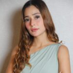Sara Khan Instagram - 🙂