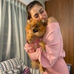 Sara Khan Instagram - I 💗 U #ssarakhan #hatchiko
