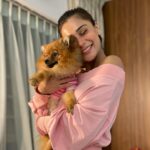 Sara Khan Instagram - I 💗 U #ssarakhan #hatchiko
