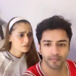 Sara Khan Instagram - Trying to follow the trend 😂😂😂