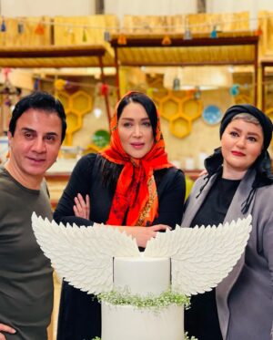 Sara Monjezi Instagram - ممنون درنای عزیزوهنرمندم♥️♥️🙏🏻🙏🏻