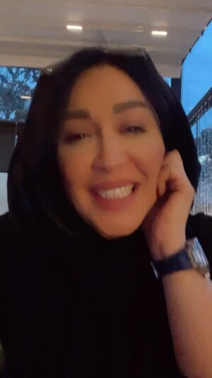 Sara Monjezi Instagram - 🤣🤣🤣🤣
@parisadadkhahh 
@annahiitta @anahita_zarezadeh