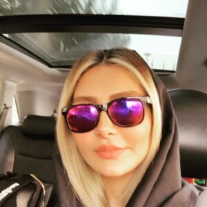 Sara Monjezi Instagram - 🌈🌈🌈🌈 #پیام_صبحگاهی 🌱

آهسته و بی‌دلهره لبخندت را آغاز کن...

@annahiitta @energygroup